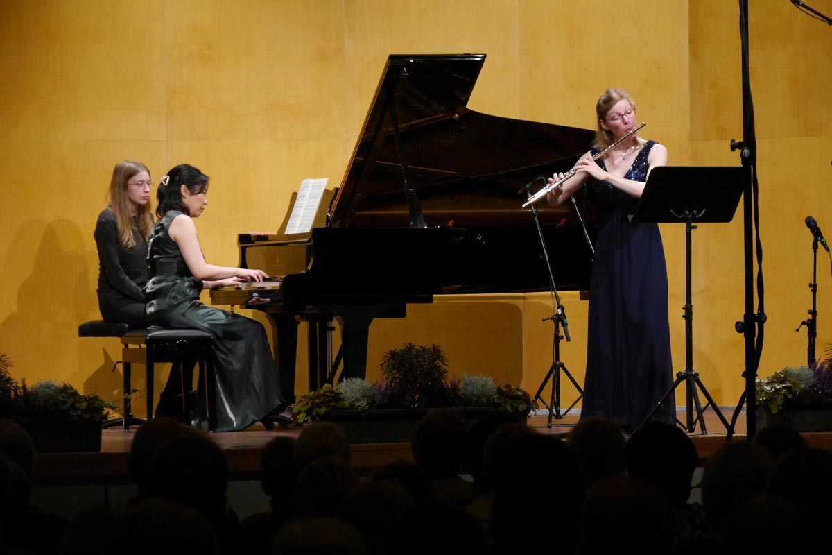 Leonie Bumüller (Queflöte) und Madoko Ueno (Klavier)